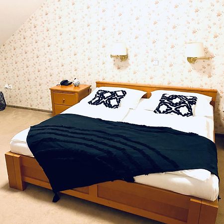 Hotel Posta Sobotka Luaran gambar