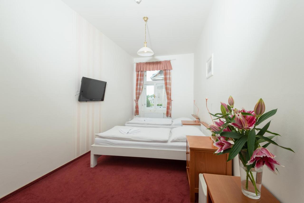 Hotel Posta Sobotka Luaran gambar