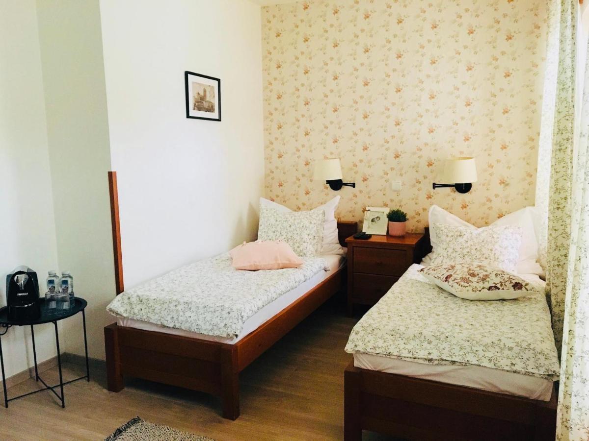 Hotel Posta Sobotka Luaran gambar