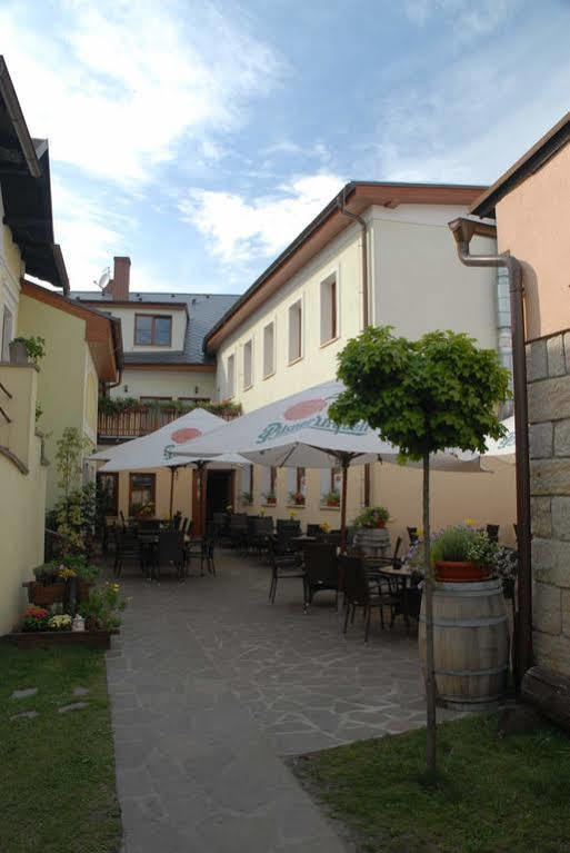 Hotel Posta Sobotka Luaran gambar
