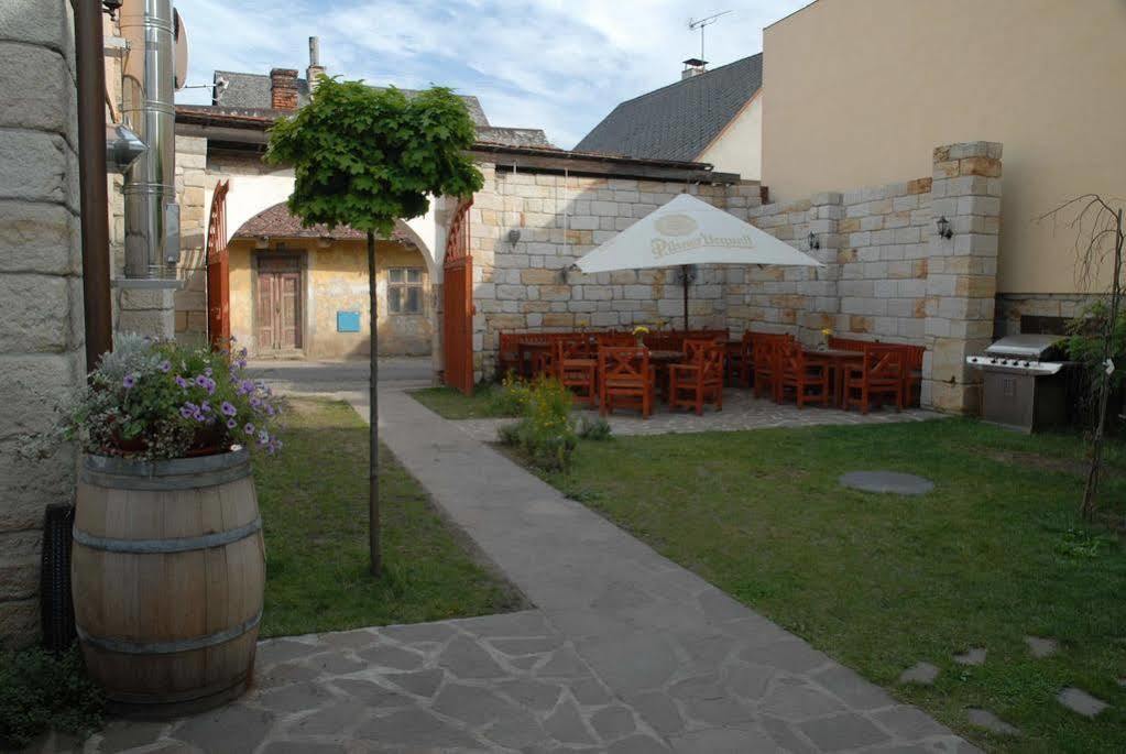 Hotel Posta Sobotka Luaran gambar