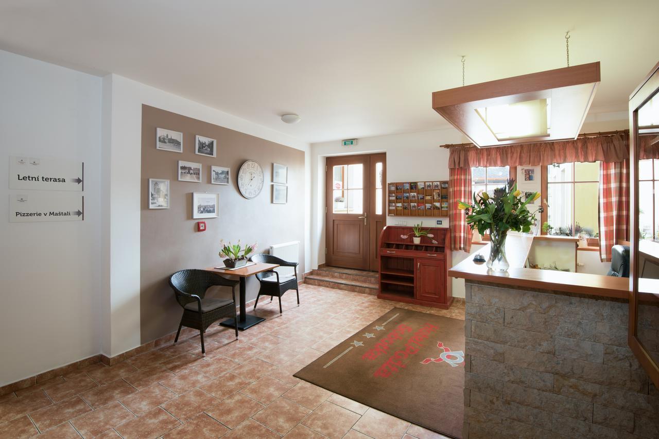 Hotel Posta Sobotka Luaran gambar