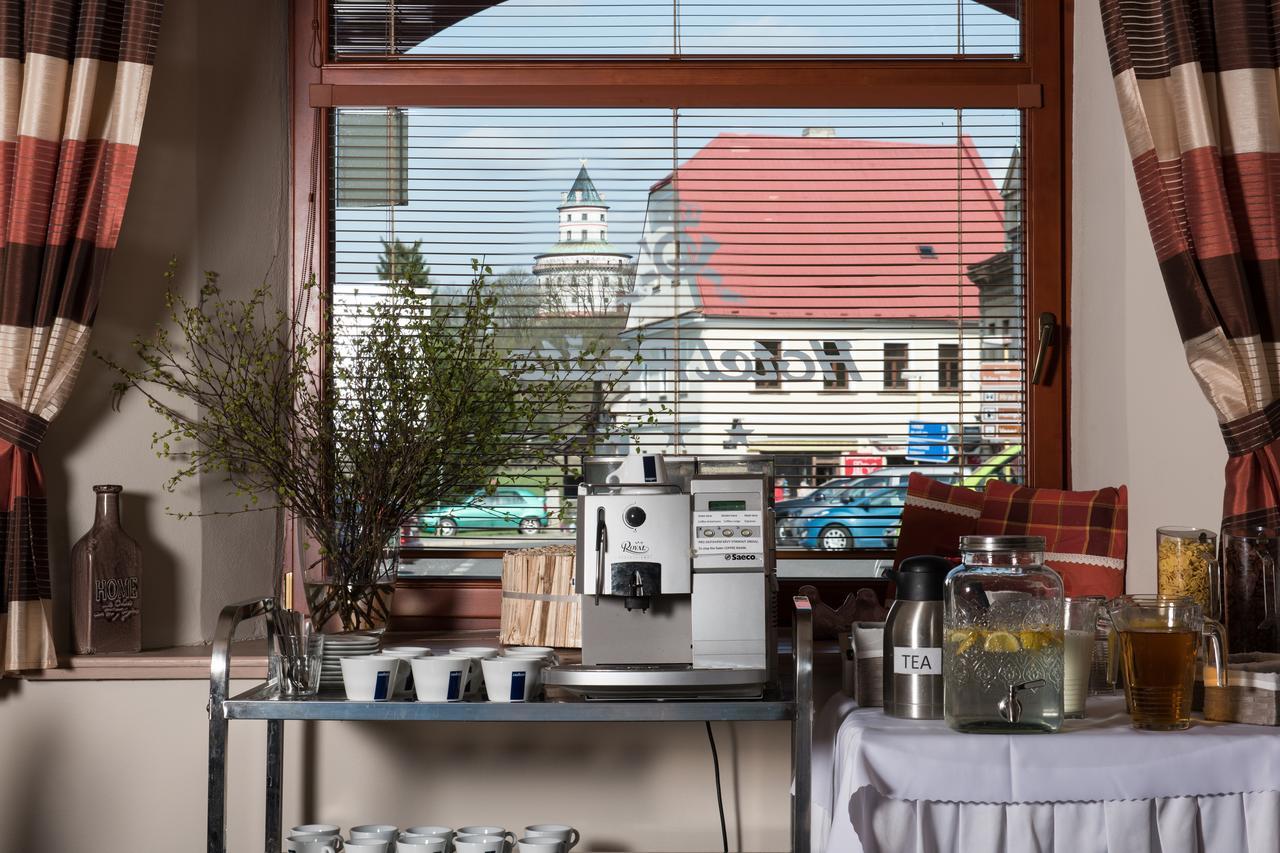 Hotel Posta Sobotka Luaran gambar